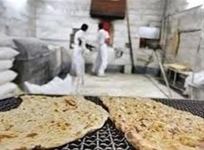 ۴۱۰ نانوایی قم آماده خدمت‌رسانی به زائران تشییع رهبر شهید