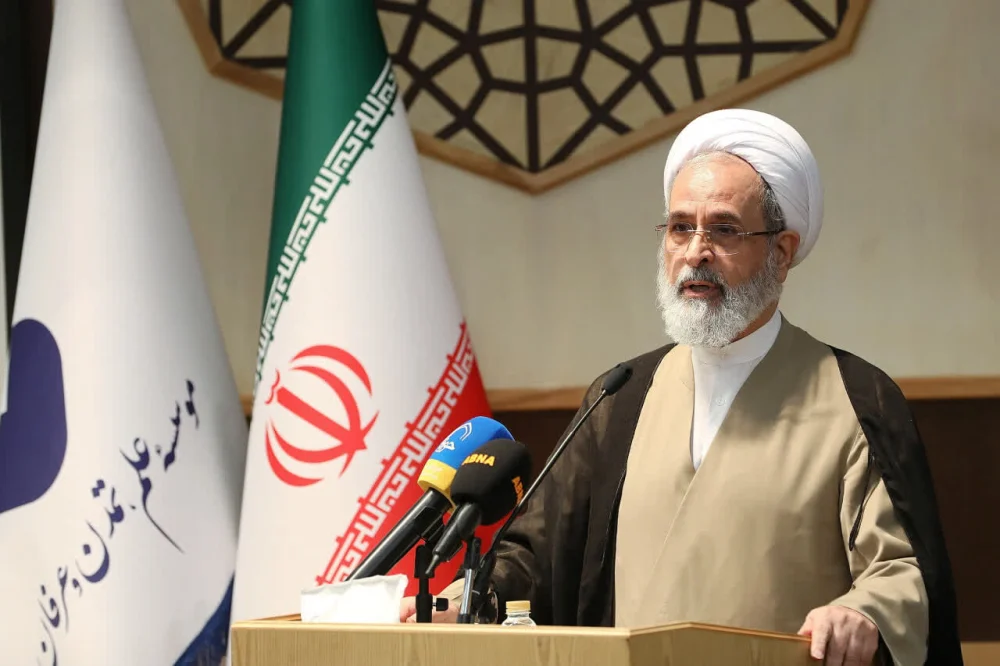 آیت الله اعرافی: علوم اسلامی با هوش مصنوعی بازخوانی شود