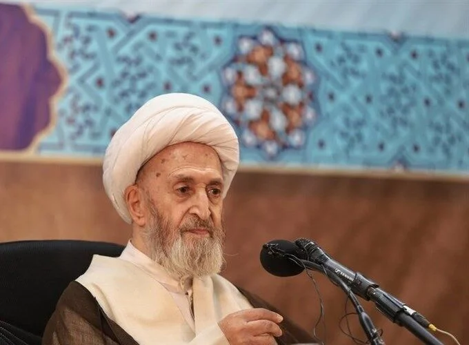 آیت الله سبحانی: تبلیغ در حوزه‌ها مورد توجه ویژه قرار گیرد