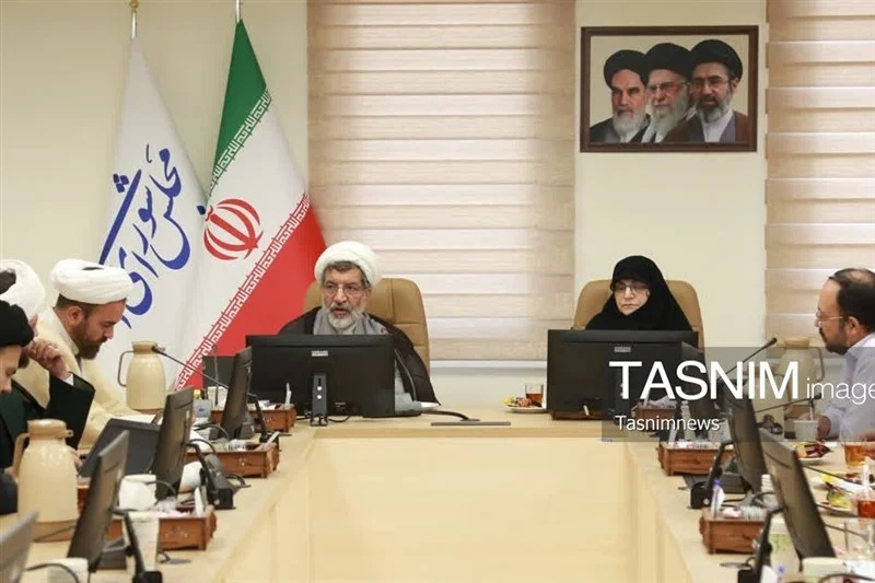 باید نقش خود را در تراز ملت مبعوث شده ایفا کنیم
