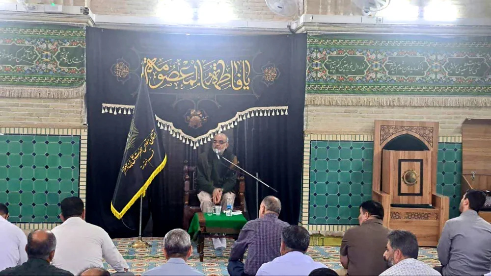برگزاری مراسم عزاداری حضرت معصومه(س) با حضور فرماندهان انتظامی کشور در آستان مقدس حضرت علی بن جعفر(ع)
