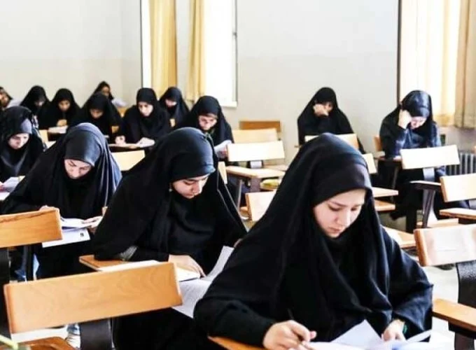 رقابت ۱۵ هزار داوطلب در آزمون ورودی حوزه‌های علمیه خواهران