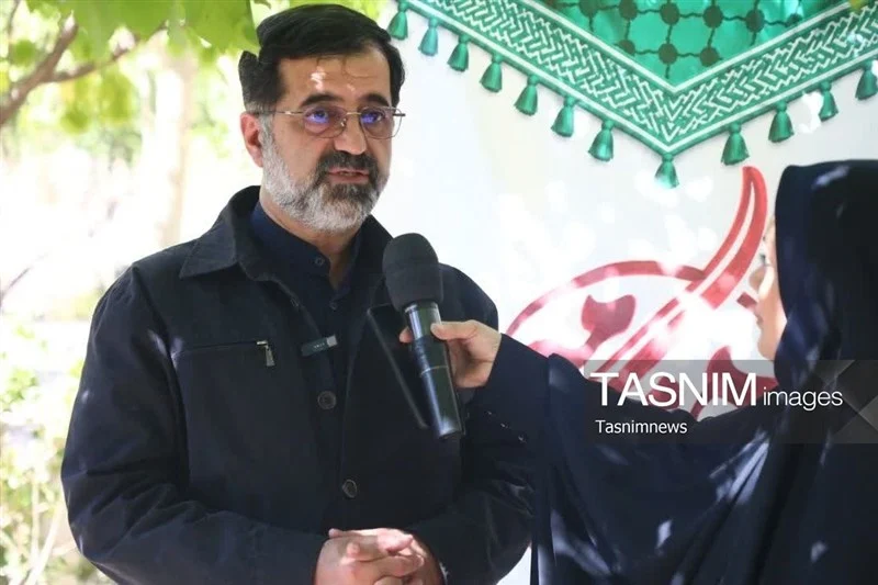 شاعران با شعر حماسی، میدان‌های مقاومت مردمی را پرشور نگه می‌دارند