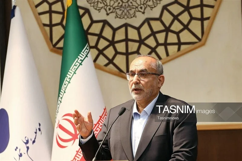 فقیه باید سکان هدایت هوش مصنوعی در عرصه دین را در دست بگیرد