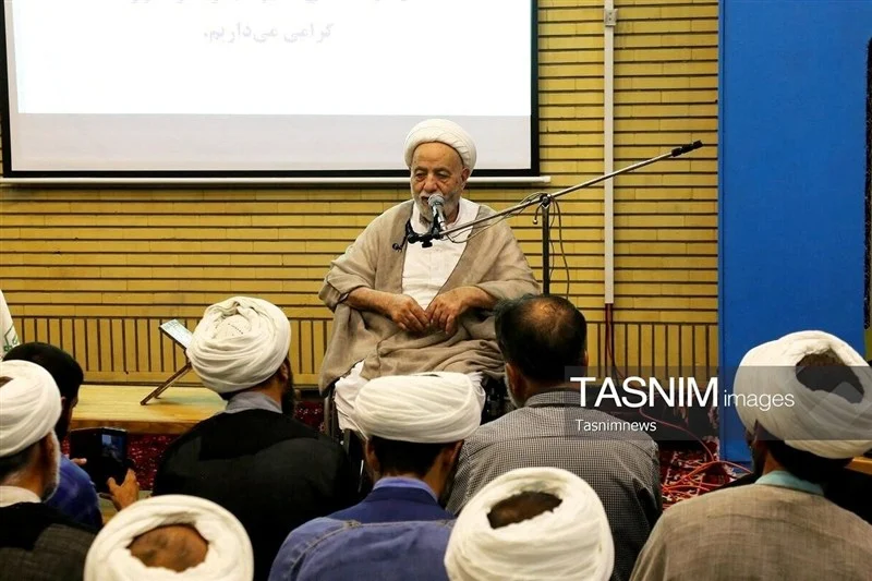 قرائتی: هدف حوزه‌های علمیه باید تربیت عالم ربانی باشد