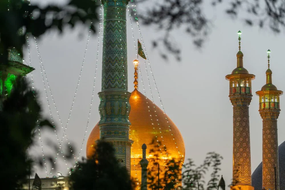 میزبانی از حرم حضرت معصومه(س) برای قم یک مسوولیت اجتماعی است