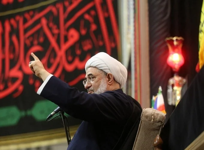 هشدار آیت‌الله اراکی به اقدام دولت عراق در پی ممنوعیت پروازها