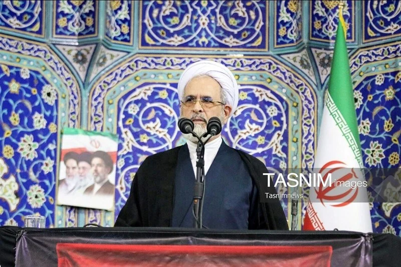 ۹ نقطه ضعف و شکنندگی آمریکا و استکبار در برابر انقلاب اسلامی