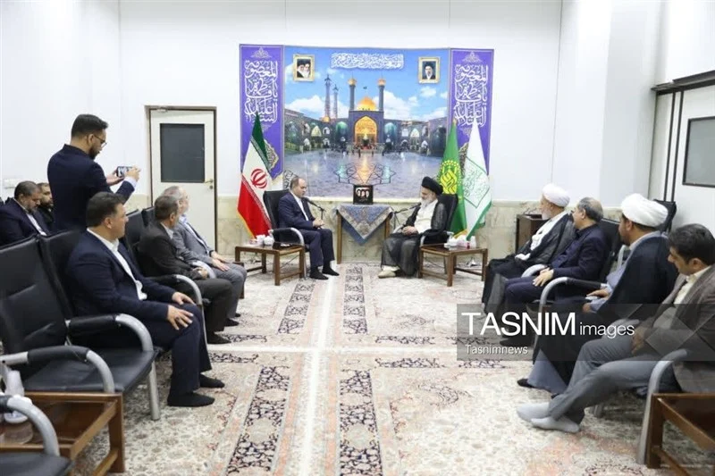 آیت‌الله حسینی بوشهری: عده‌ای در گرانی‌ها از آب گل‌آلود ماهی می‌گیرند