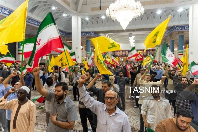 بزرگداشت شهید سید حسن نصرالله در حرم حضرت معصومه(س) برگزار شد+ عکس
