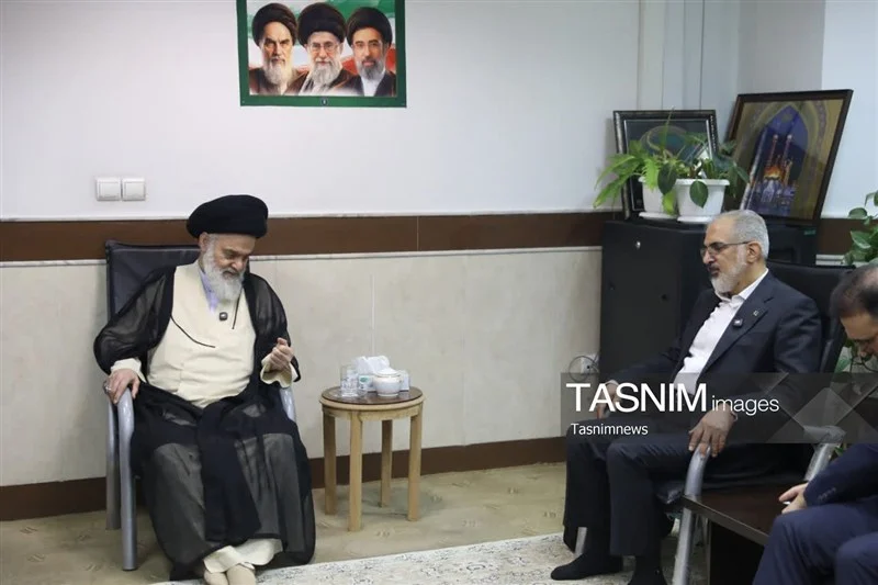 تأکید آیت‌الله حسینی بوشهری بر رفع موانع خانه‌دار شدن جوانان