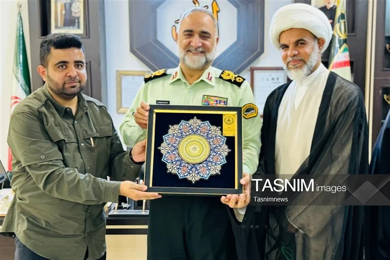 خون رزمندگان ایرانی و عراقی در دفاع از انقلاب اسلامی درهم آمیخته است
