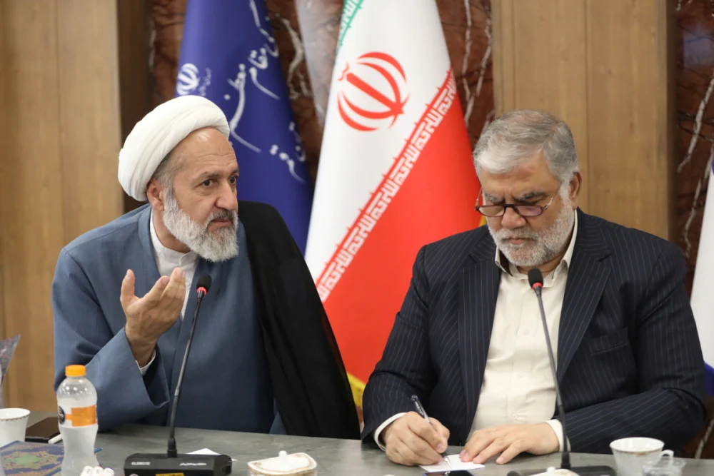 دستاوردها و اتفاقات مثبت دانشگاه‌ها نباید مغفول بماند/شهرداری قم حامی جدی برنامه‌های دانشجویی است