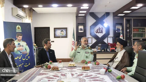 دیدار مدیرکل میراث‌فرهنگی قم با فرمانده انتظامی استان به مناسبت هفته انتظامی