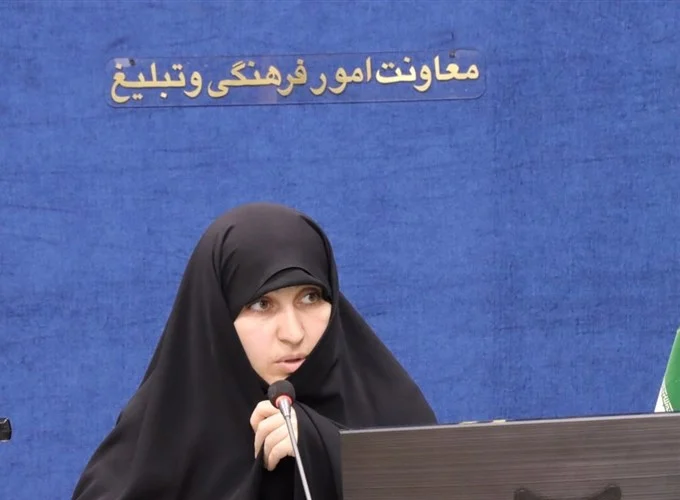 طلاب خواهر باید پیشگام تبلیغ نوین و تمدن‌سازی باشند