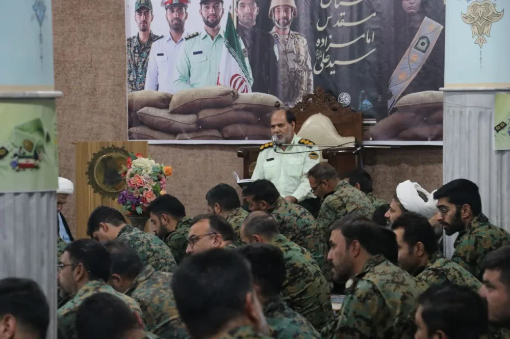محفل نورانی انس با قرآن کریم به مناسبت هفته فراجا در آستان مقدس امامزاده سیدعلی(ع) برگزار شد