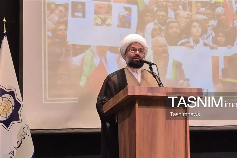 نامه‌های امام شهید به جوانان غرب به زبان‌های مختلف ترجمه و تبیین شود