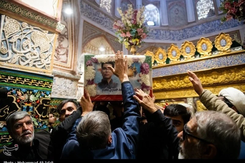پدر شهید حسینی‌مقدم: پسرم ۱۰روز پیش از شهادت از مادرش اجازه شهادت گرفت